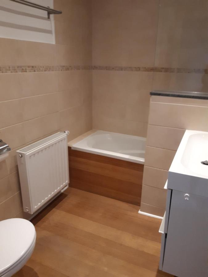 Maison Cosy Au Centre De Nivelles - Videosurveillance Exterieure Ngoại thất bức ảnh